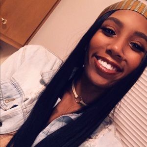 Meet your Posher, Ravyn